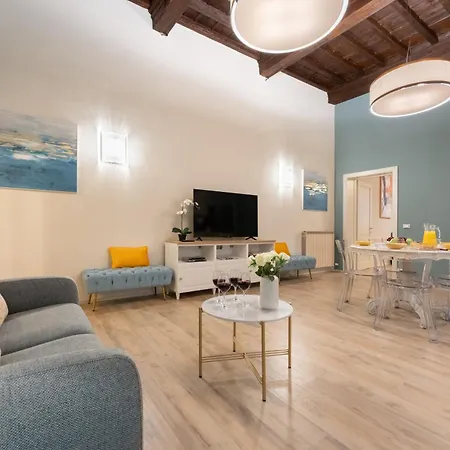 Apartment Via Santa Reparata, 1 - 2nd Floor - Stunning And Spacious 10 Min To Historic Center