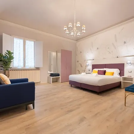 Via Santa Reparata, 1 - 2nd Floor - Stunning And Spacious 10 Min To Historic Center Apartment