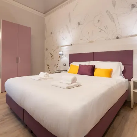 Via Santa Reparata, 1 - 2nd Floor - Stunning And Spacious 10 Min To Historic Center Florence