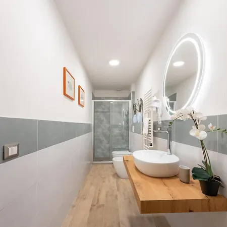 Apartment Via Santa Reparata, 1 - 2nd Floor - Stunning And Spacious 10 Min To Historic Center Florence
