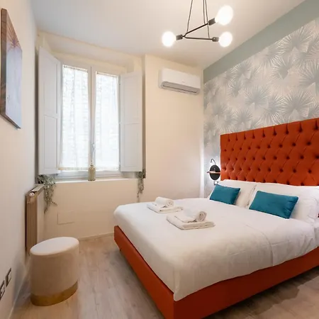Daire Via Santa Reparata, 1 - 2nd Floor - Stunning And Spacious 10 Min To Historic Center